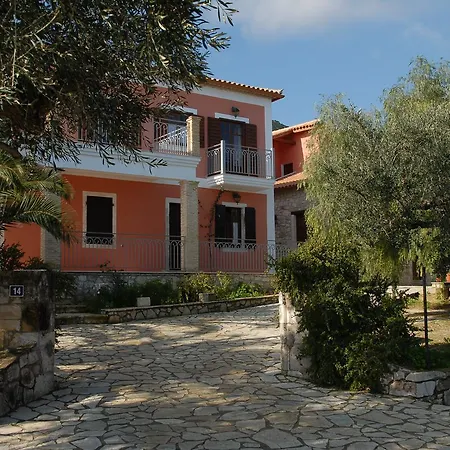 Guest house Anatoli Labreon