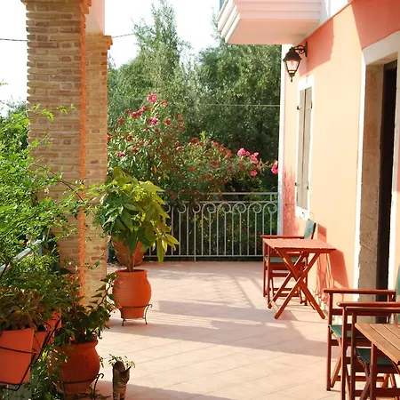 Anatoli Labreon Guest house