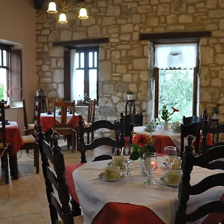 Guest house Anatoli Labreon 3*