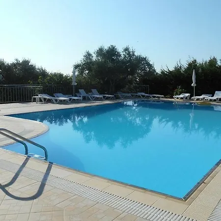 Guest house Anatoli Labreon 3*